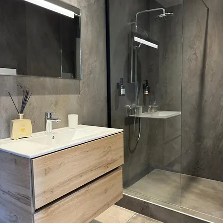 Mimosas Apartment